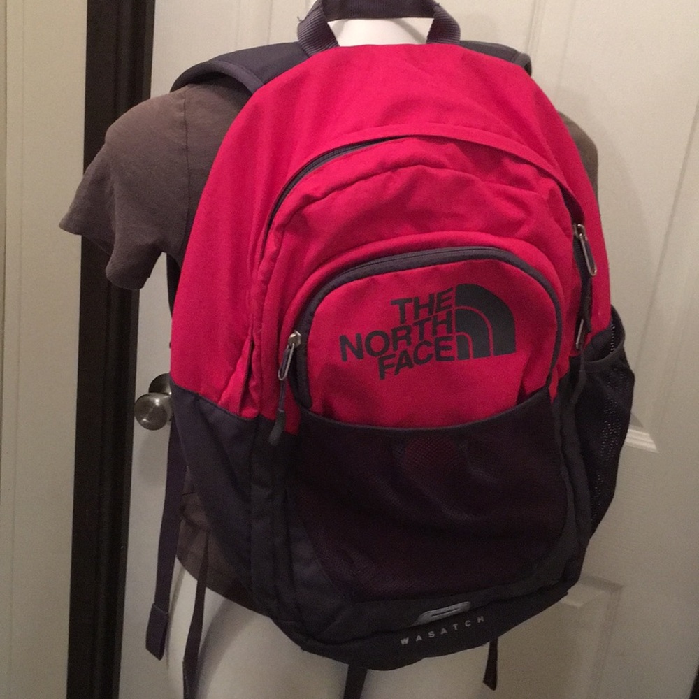 North face backpack - Picture 2 of 7